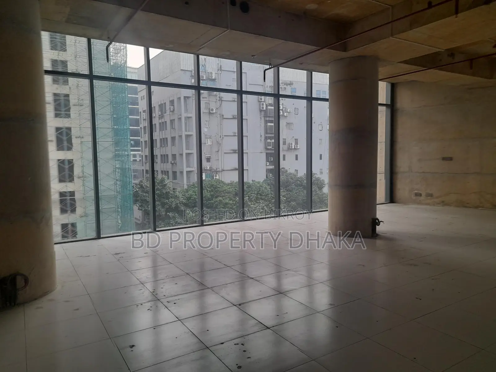 17000 Sqft Open Modern Commercial Space for Rent in Gulshan Avenue