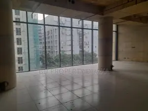 17000 Sqft Open Modern Commercial Space for Rent in Gulshan Avenue