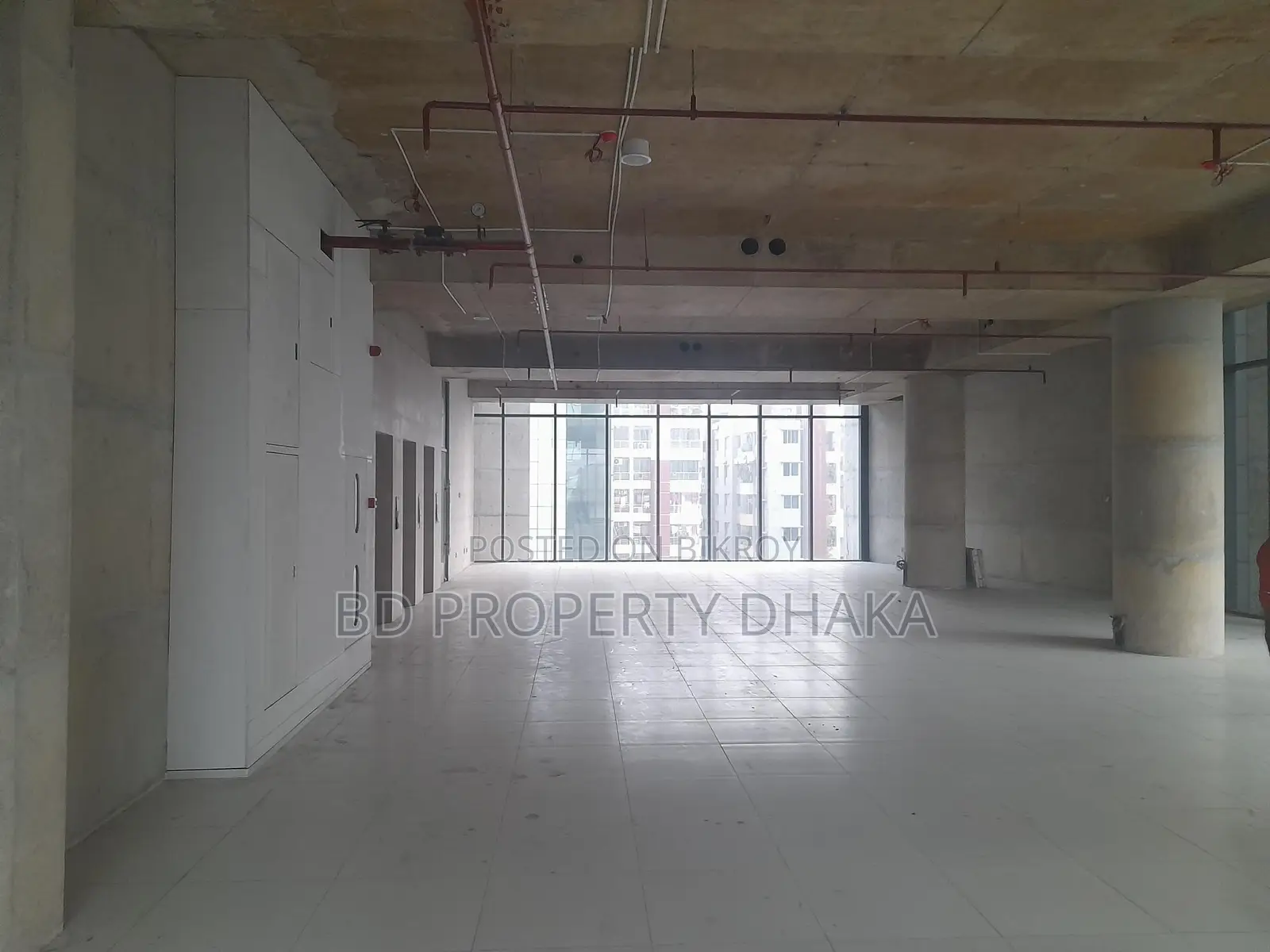 17000 Sqft Open Modern Commercial Space for Rent in Gulshan Avenue