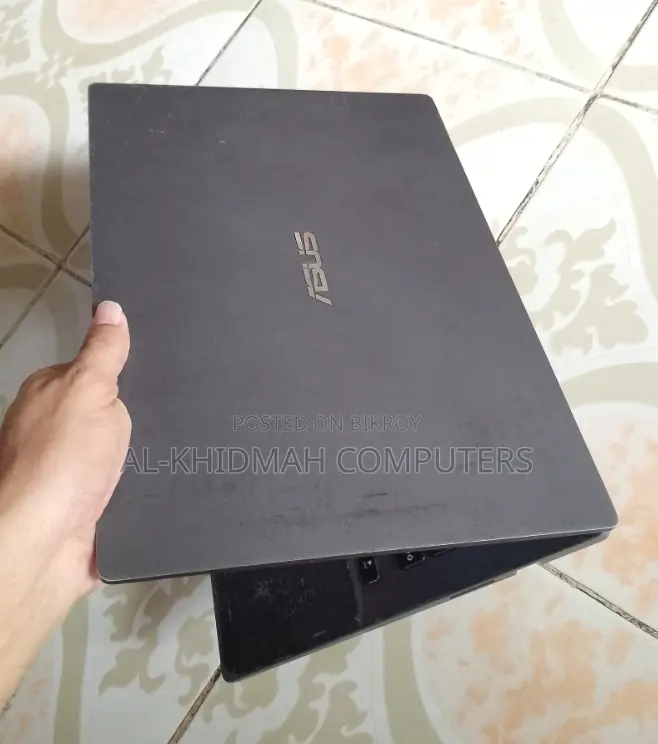 Asus Core i5 8th Gen Slim Laptop, 8/128, 14" FHD, Dedicated Graphics.