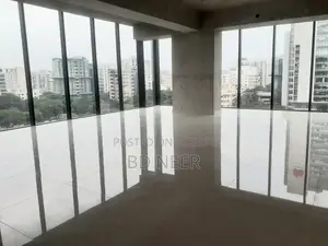 গুলশান-২ এ ১৫০০ বর্গফুটের সম্পূর্ণ বাণিজ্যিক ওপেন স্পেস ভাড়া
