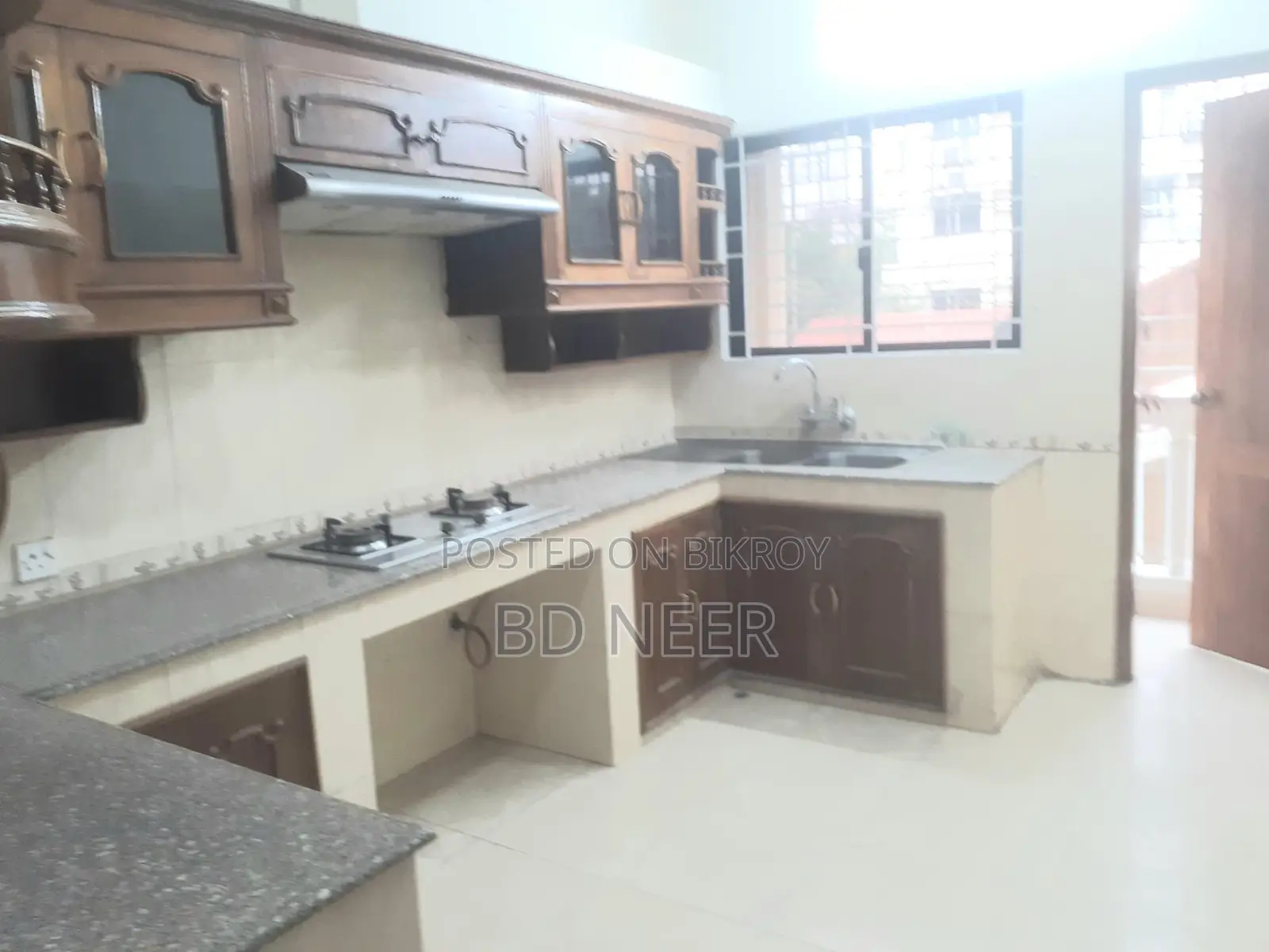 4-Bedroom Semi-Furnished Flat Rent at Gulshan-1