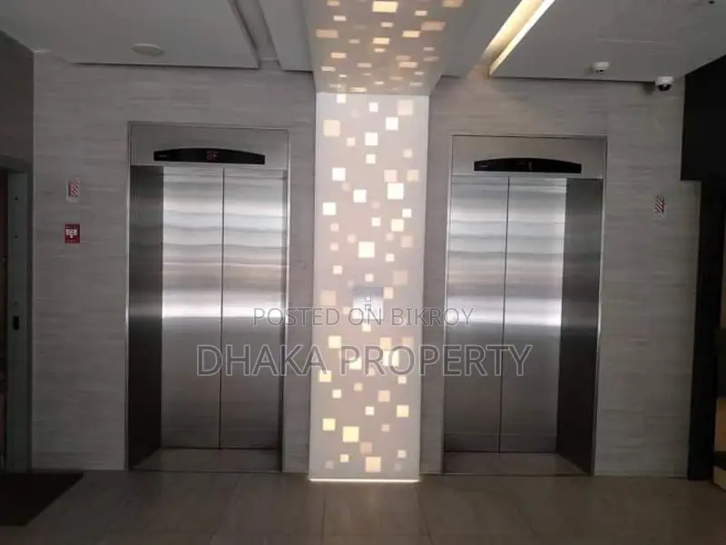 Commercial 3000-Sqft Open Space For Rent@ Gulshan Avenue
