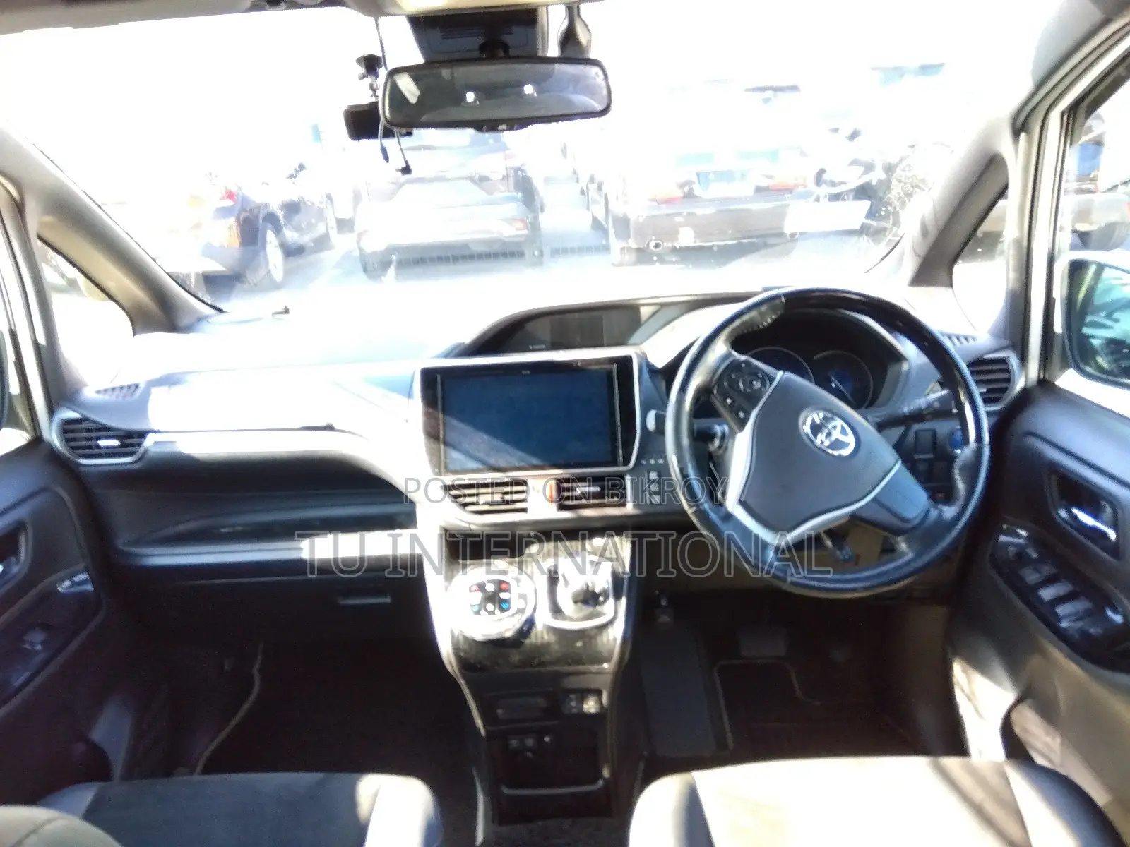 Toyota Esquire GI PREMIUM HYBRID 2020