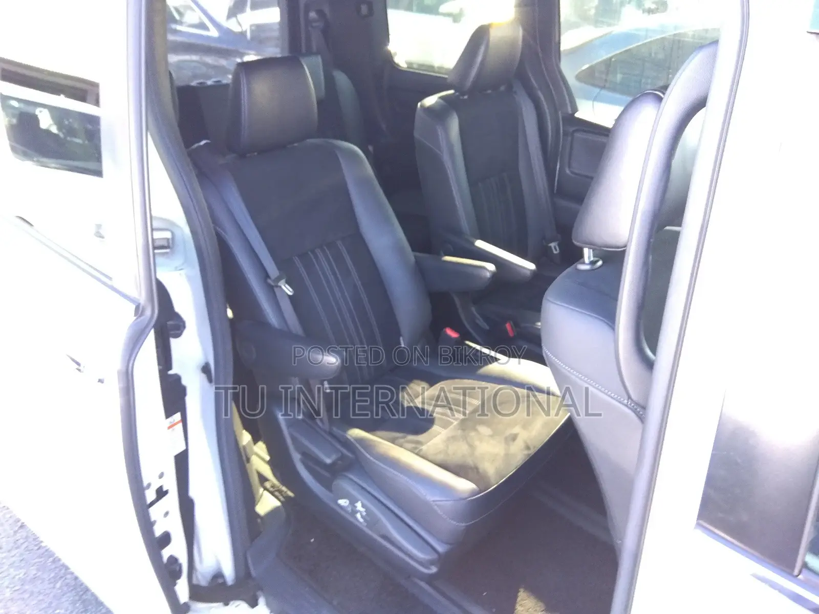 Toyota Esquire GI PREMIUM HYBRID 2020