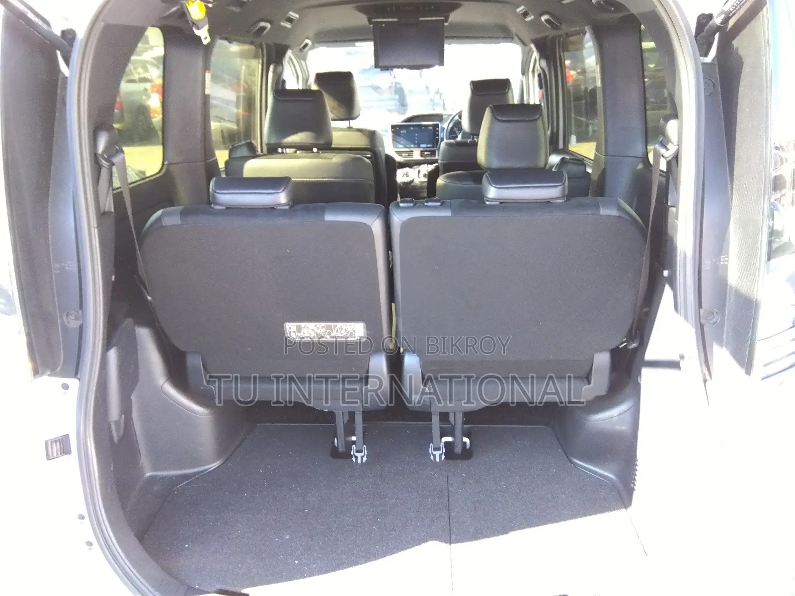 Toyota Esquire GI PREMIUM HYBRID 2020