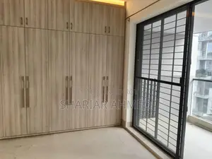 4Bed-5Bath 3200 SqFt South Facing New Apartment Rent In GULSHAN