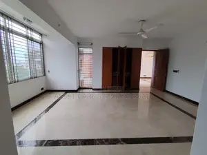 গুলশান-২ এ ৬৫০০ বর্গফুটের ৪ বেডরুমের সেমি-ফার্নিশড বড় অ্যাপার্টমেন্ট ভাড়া