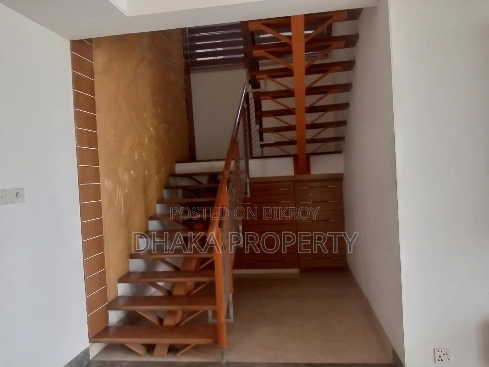 (4200-Sqft) Duplex Luxurious Apartment Rent in Gulshan