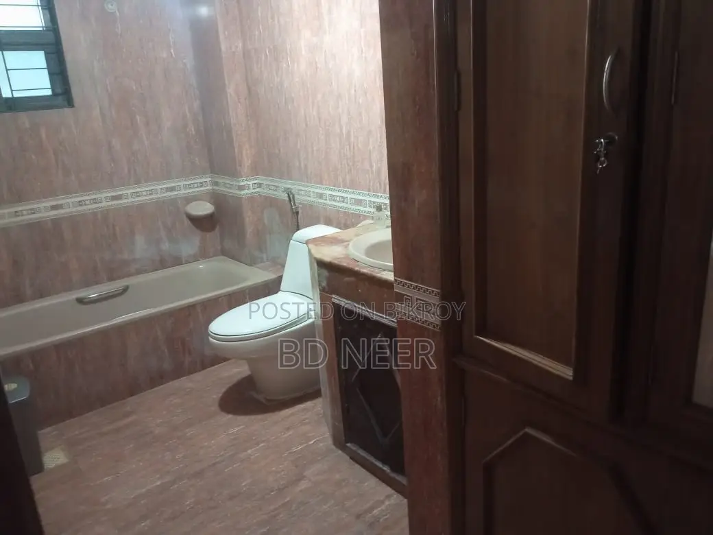 Full Furnish Apt Available in Gulshan