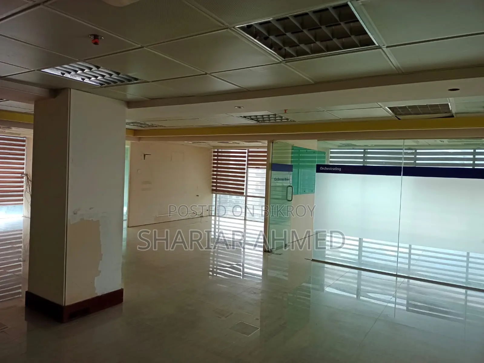 4400 SqFt Exclusive Commercial Property For Rent In GULSHAN Avenue