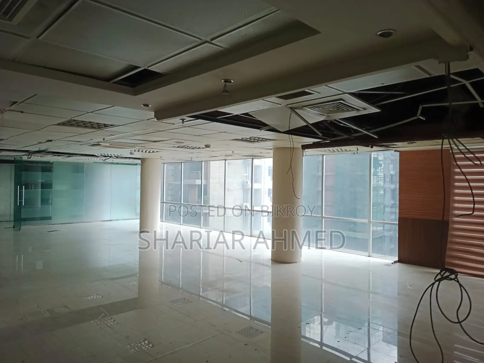 4400 SqFt Exclusive Commercial Property For Rent In GULSHAN Avenue