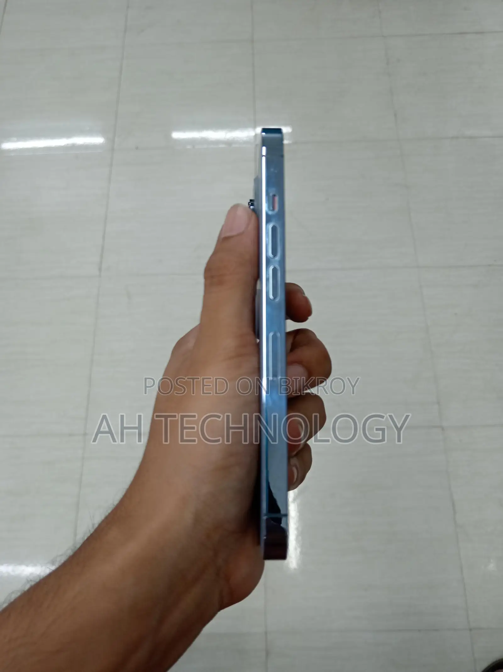 Apple iPhone 13 Pro (Used)