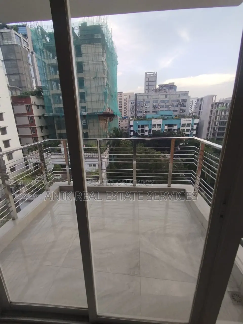 গুলশান ১-এ ৪৫০০ বর্গফুট অফিস স্পেস ভাড়া হবে