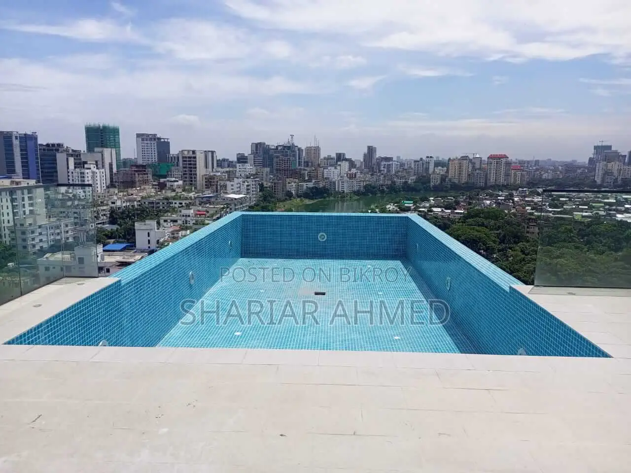 Exclusive (Gym & Pool) Semi-Furnished Ready Flat for Rent in Gulshan