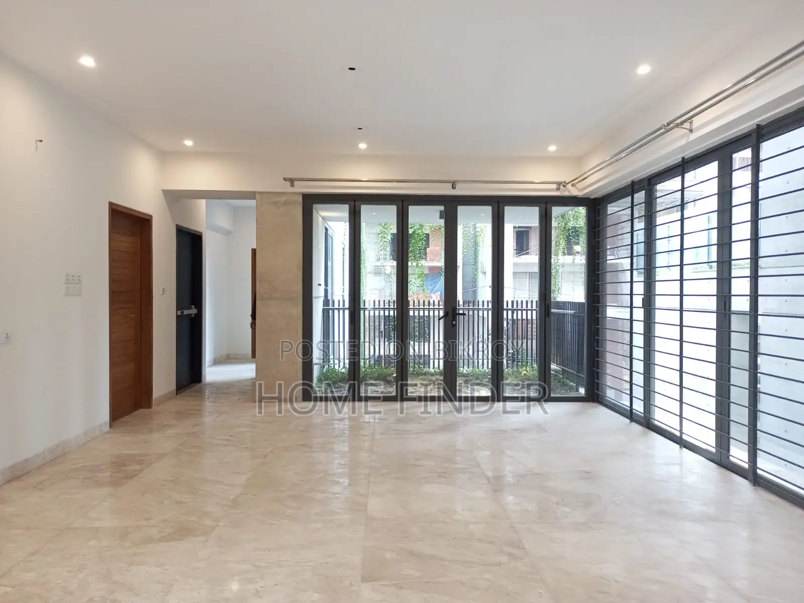 Brand New (gym+pool) Furnished Apartment Rent in Gulshan 2