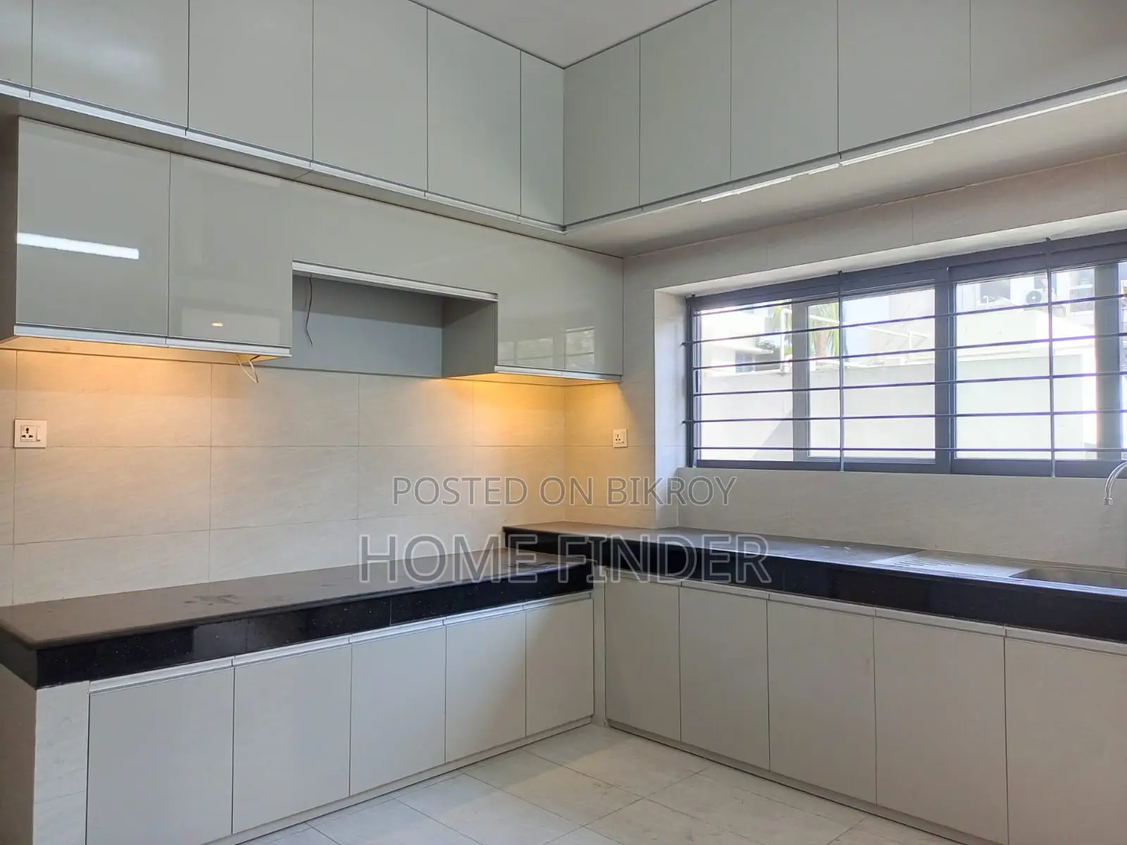 Brand New (gym+pool) Furnished Apartment Rent in Gulshan 2
