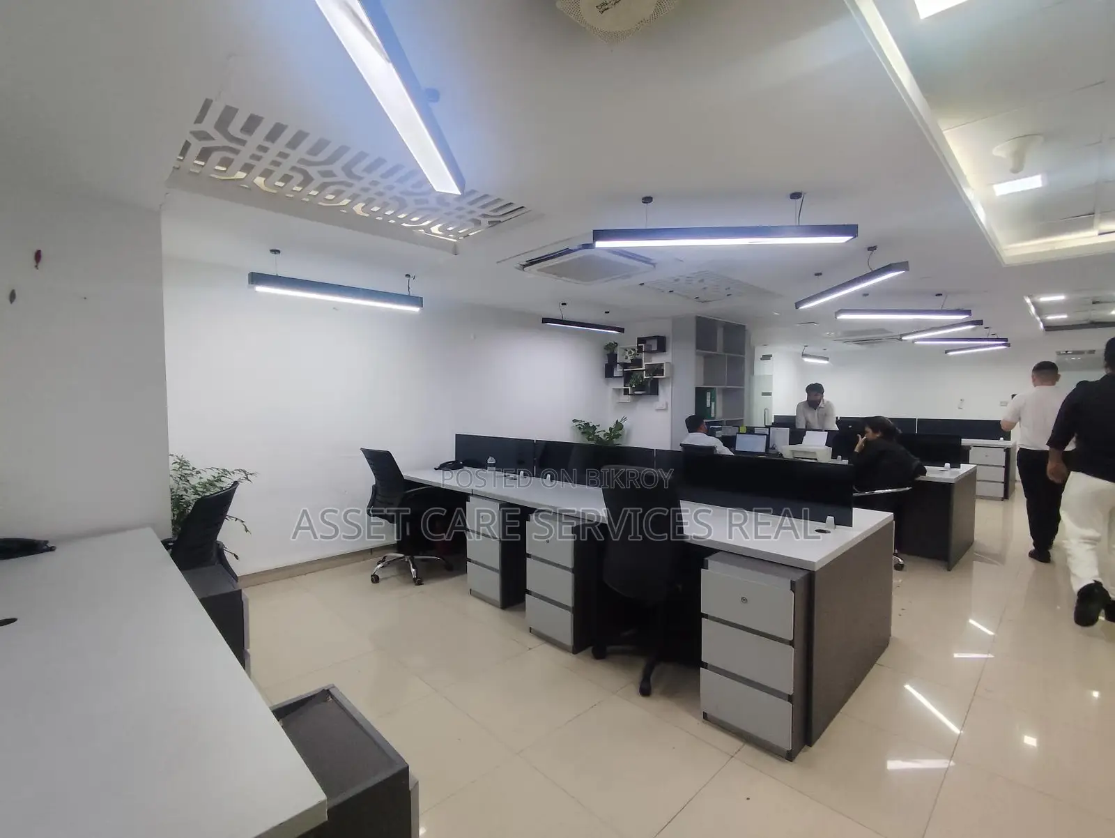 Fully Commercial (3217-Sqft) Furnished Office Space Rent In Banani
