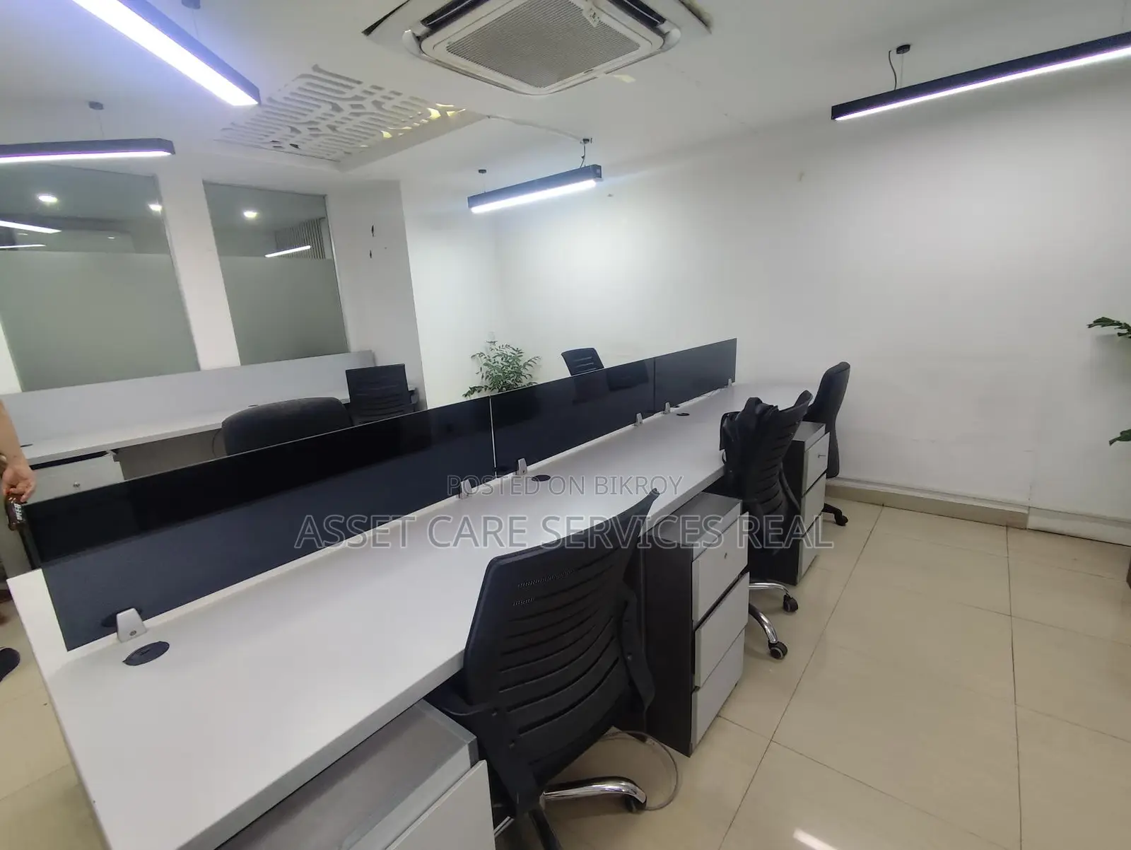 Fully Commercial (3217-Sqft) Furnished Office Space Rent In Banani