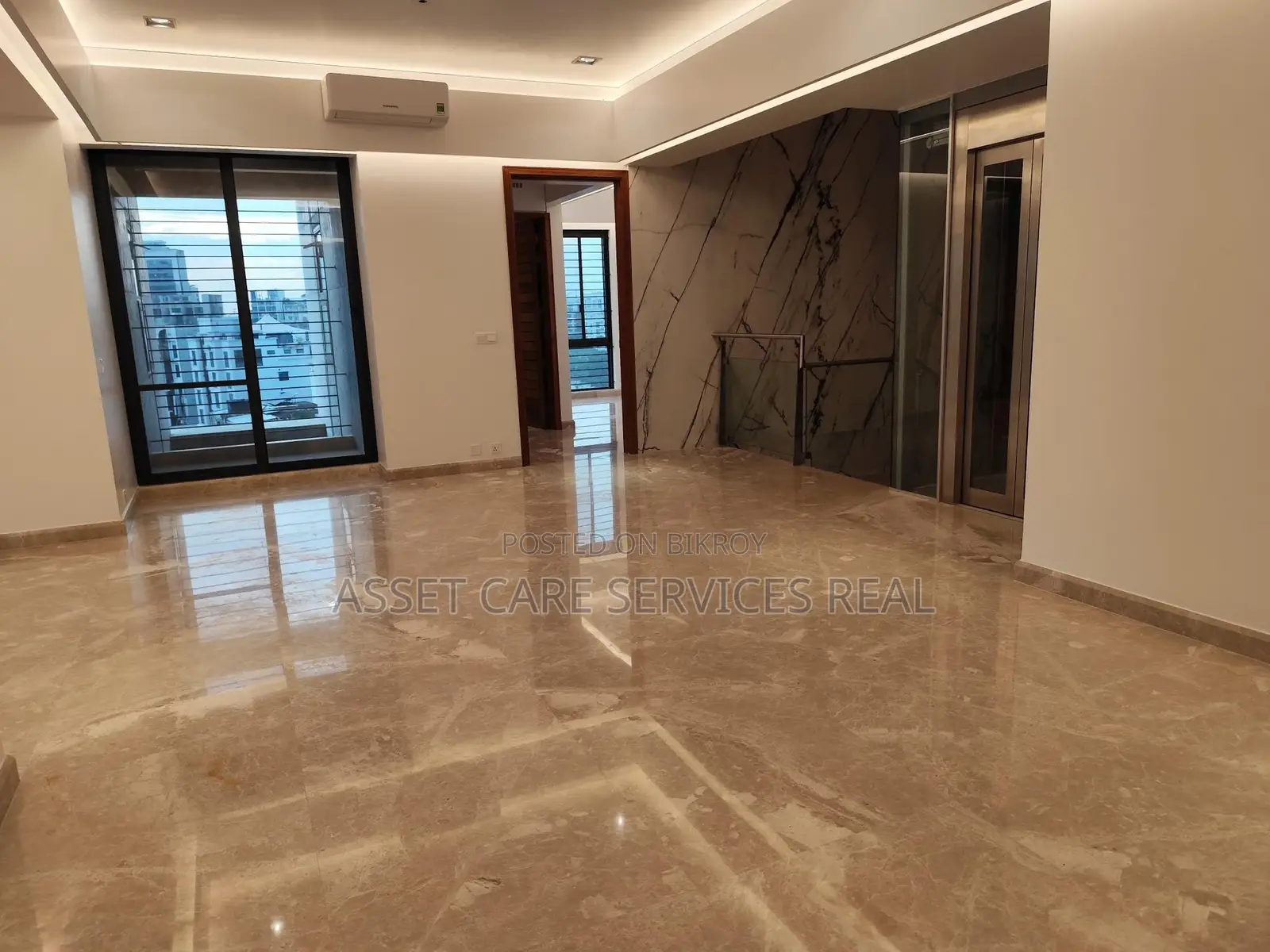 North Gulshan 5-Bedroom Luxurious Duplex Apartment with Gym & Pool Facilities for Rent