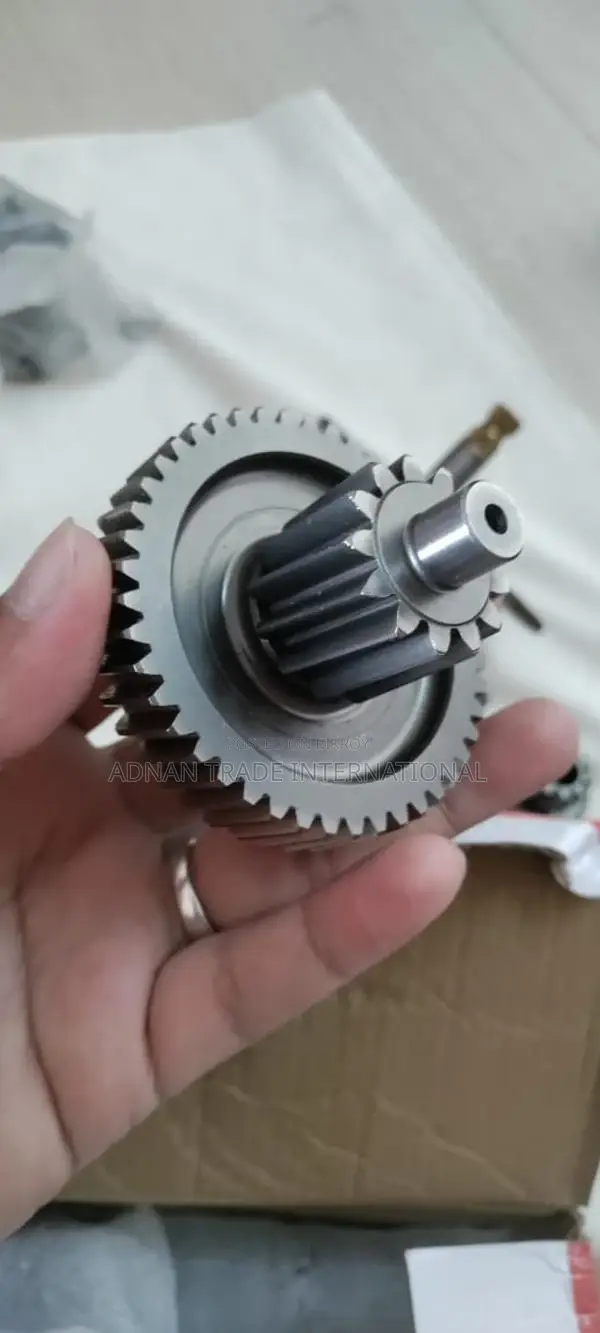 Scooter Transmission Axle Drive Output Sprocket Shaft GearboxOutput