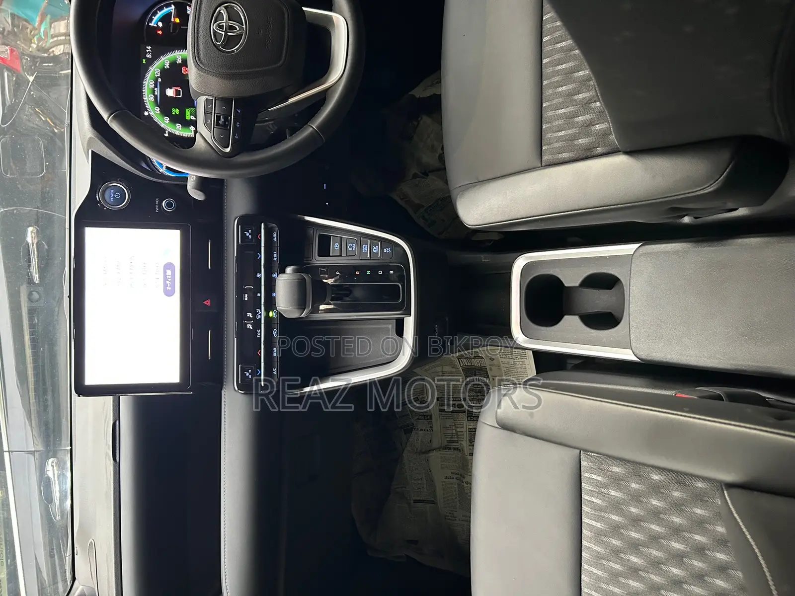 Toyota Noah SZ PKG PEARL / 2022