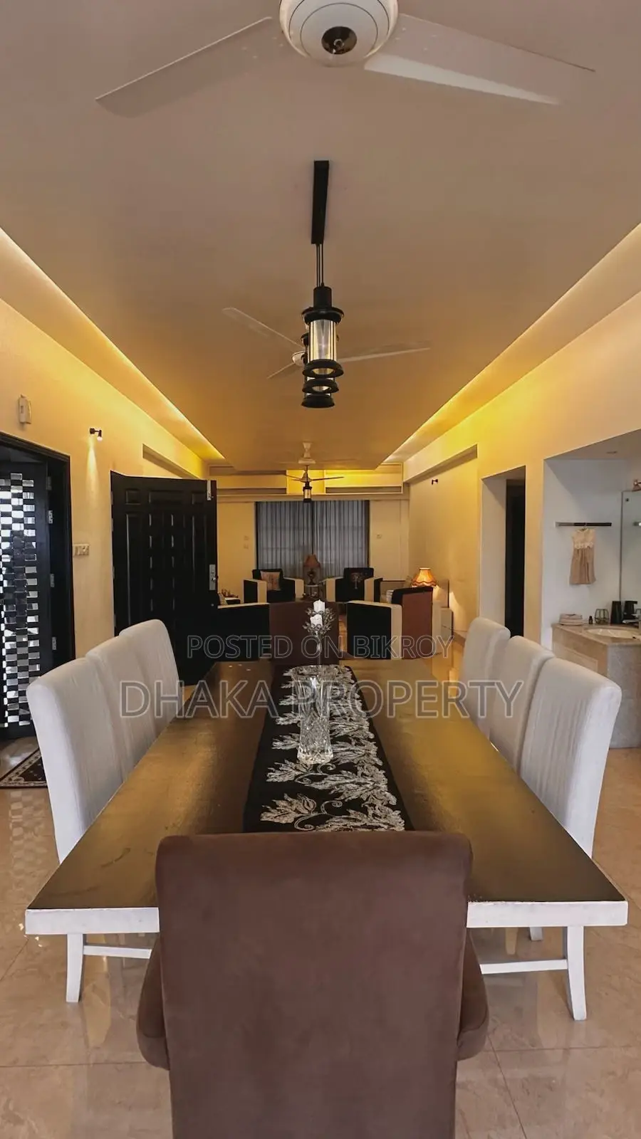 Gorgeous Full-Furnished Apartment Rent in Gulshan