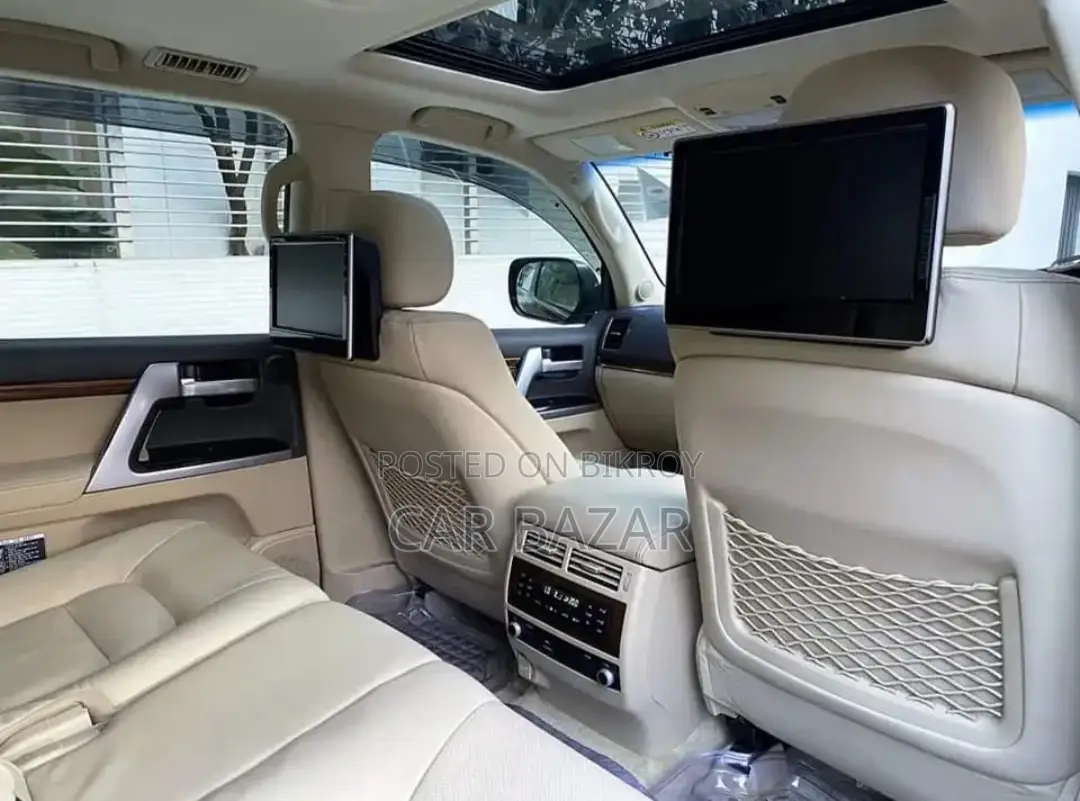 Toyota Land Cruiser V8 VX LIMITED 2017