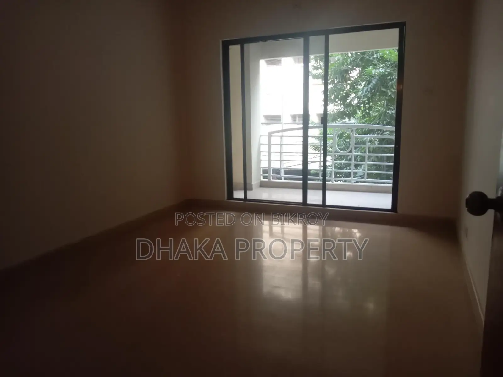 Un-Furnished 4 Beds (3300-Sqft) Apartment Rent in Gulshan -2