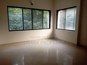 Un-Furnished 4 Beds (3300-Sqft) Apartment Rent in Gulshan -2