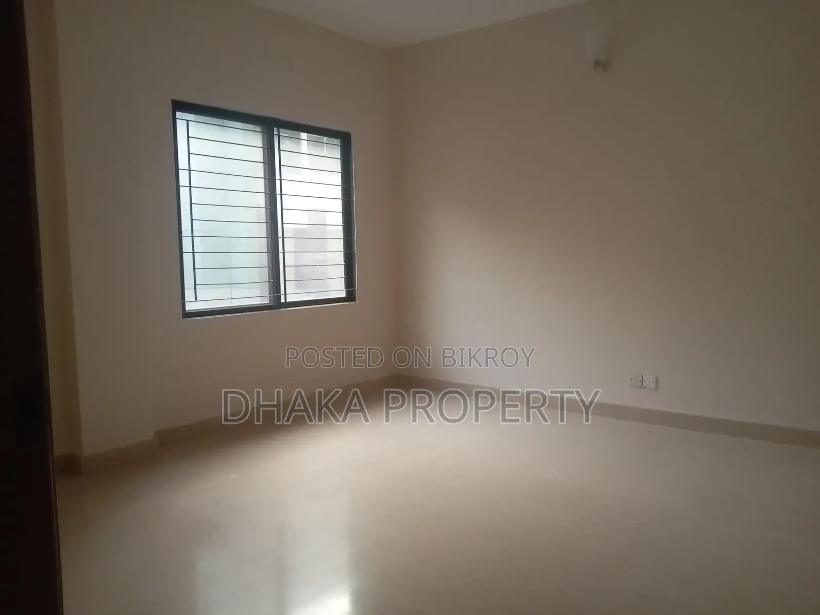 Un-Furnished 4 Beds (3300-Sqft) Apartment Rent in Gulshan -2