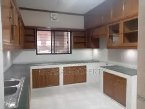 Un-Furnished 4 Beds (3300-Sqft) Apartment Rent in Gulshan -2