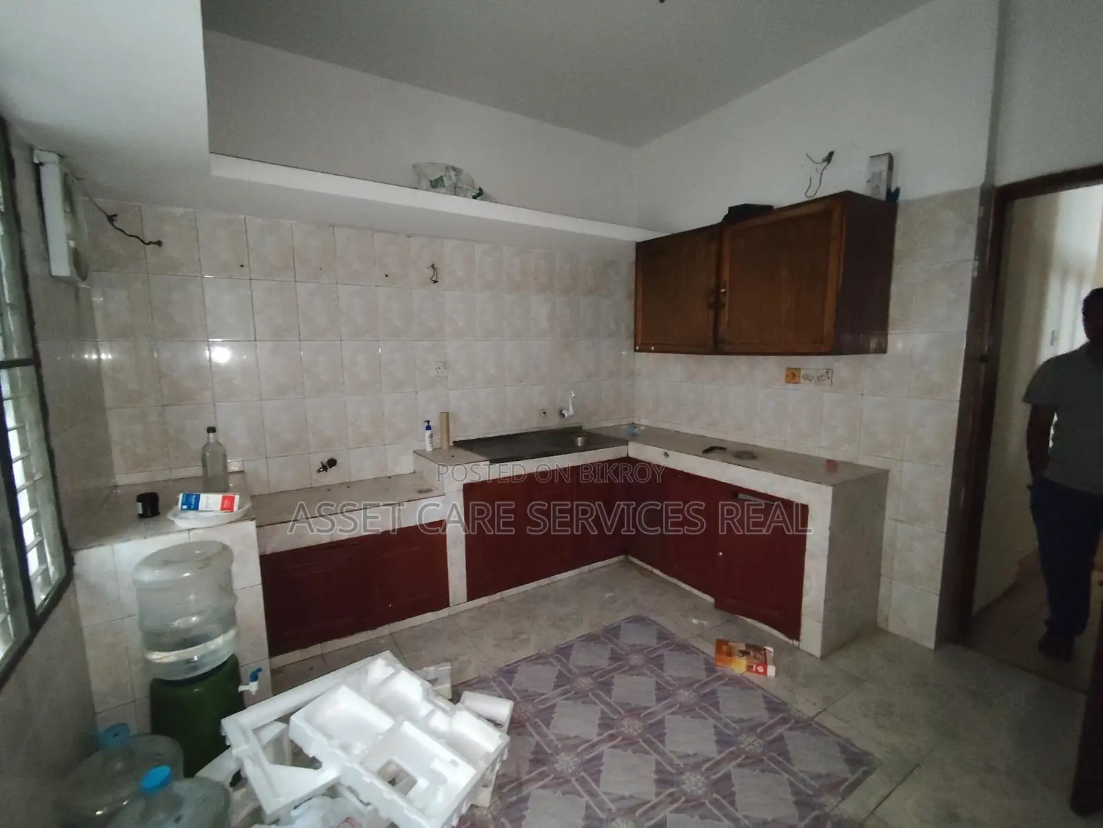 Baridhara DOHS 2850-Sqft Office Space For Rent
