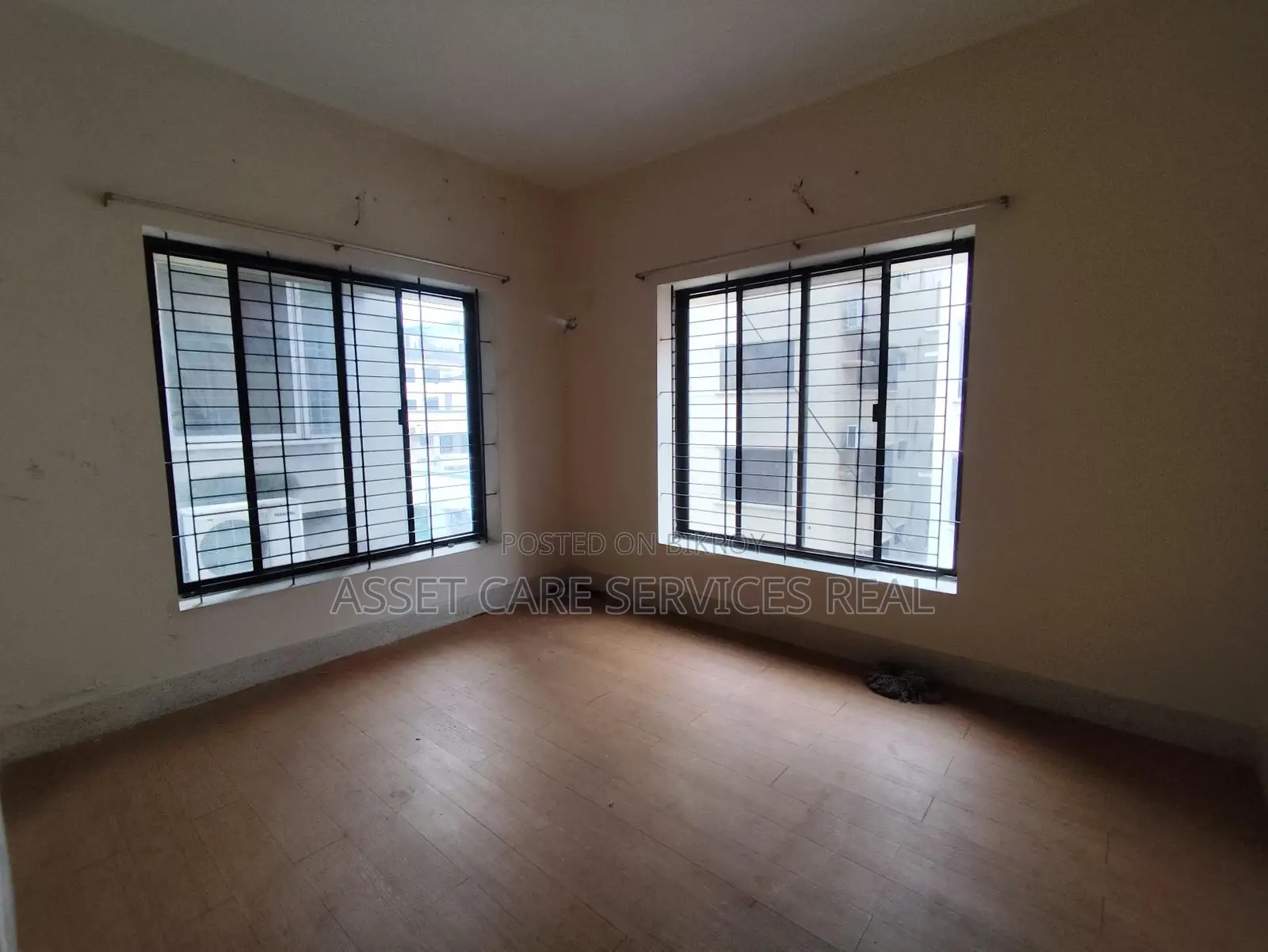 Baridhara DOHS 2850-Sqft Office Space For Rent