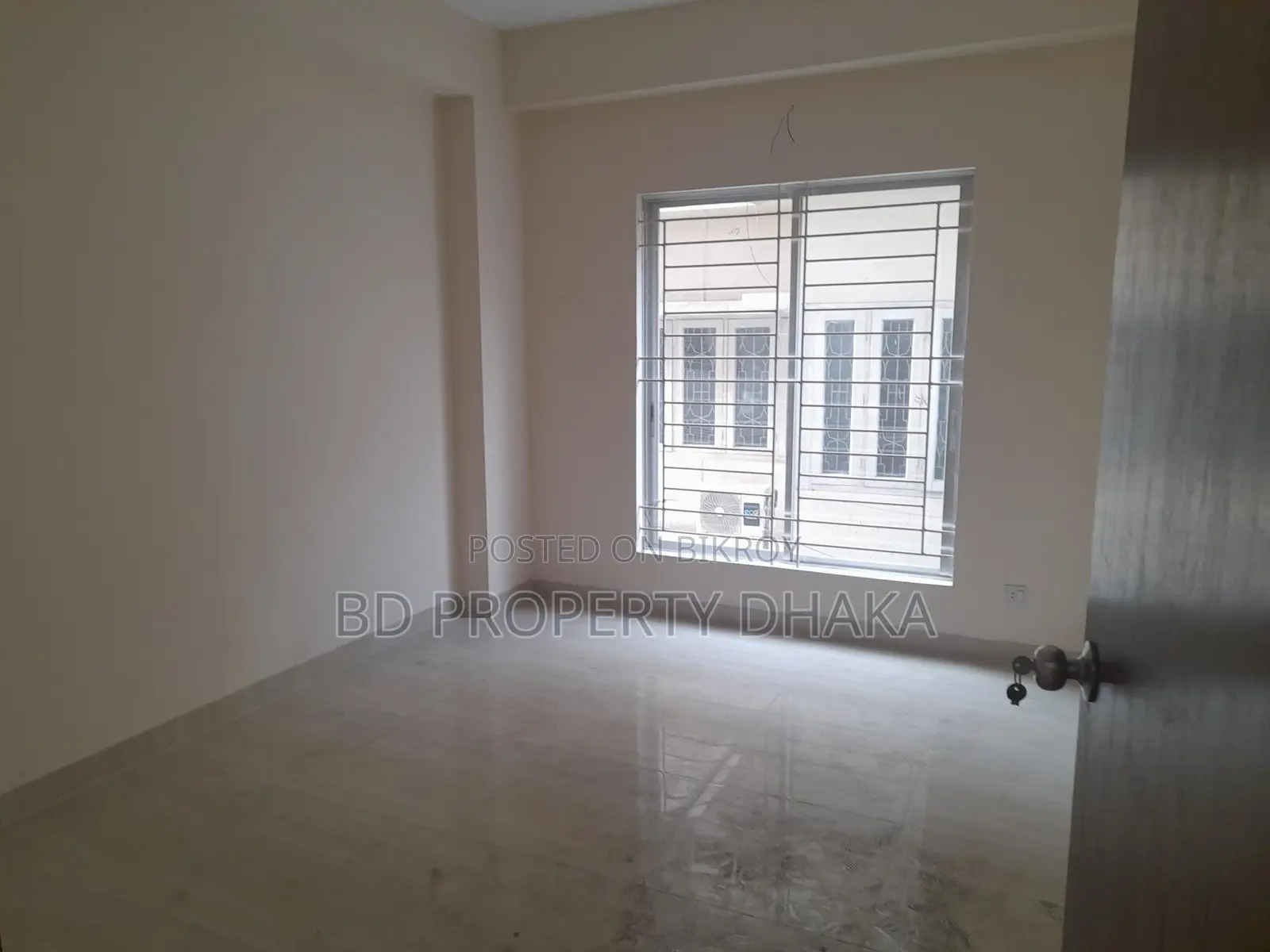 Nice New Building 2950 Sqft Office Space rent in Banani