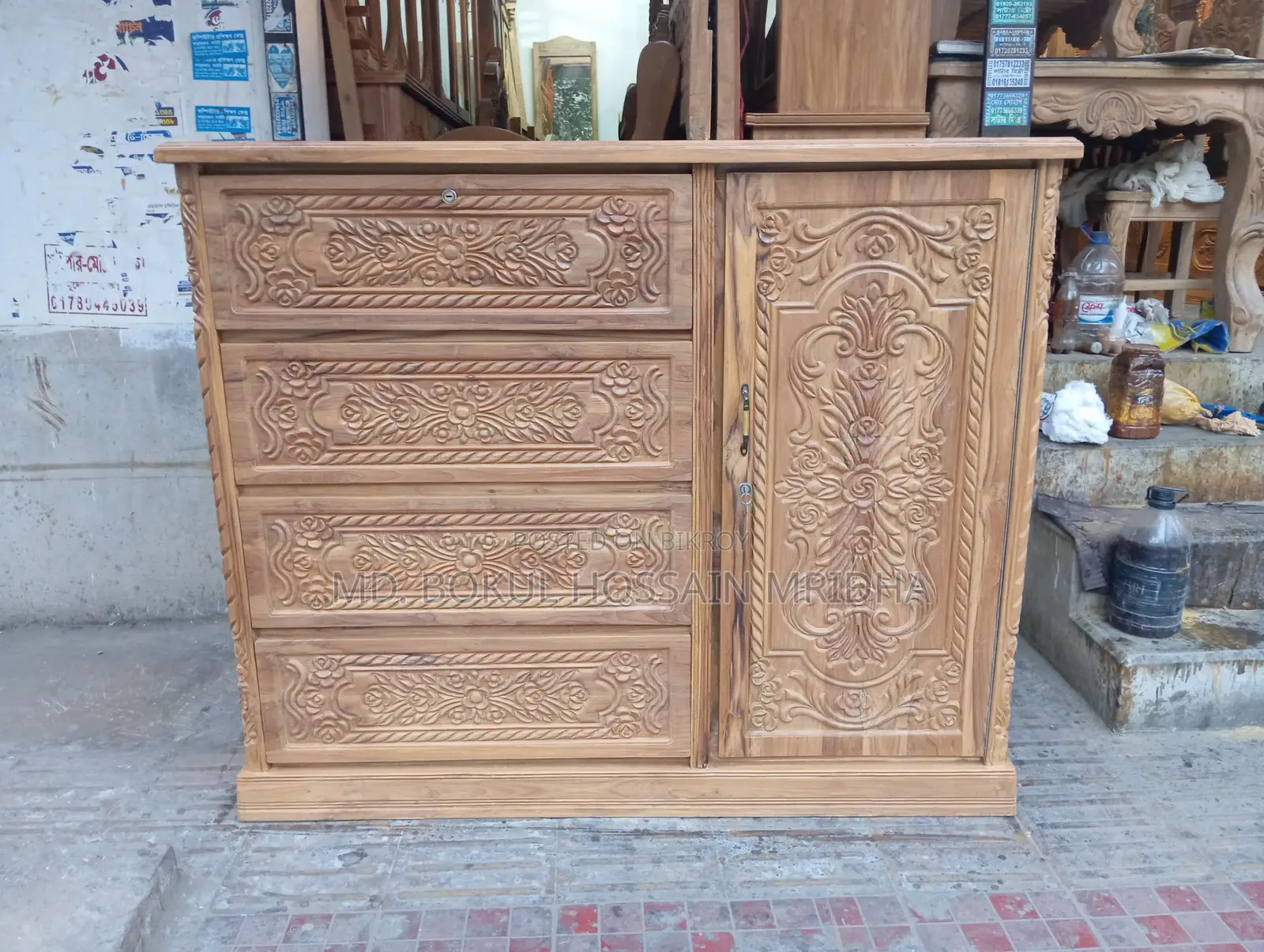 Wardrobe 4*5 Feet, Segun Wood