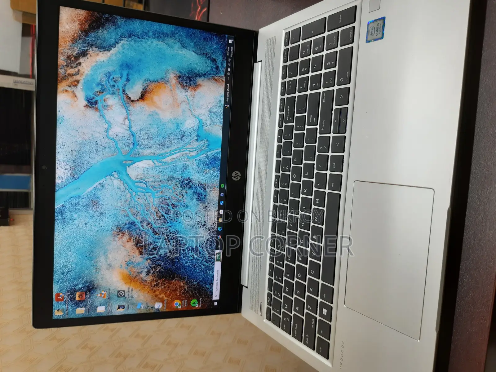 বড় মনিটর (১৫.৬"), ৪৫০ g6, i5 ৮ম জেনারেশন, ২৫৬/৮ জিবি