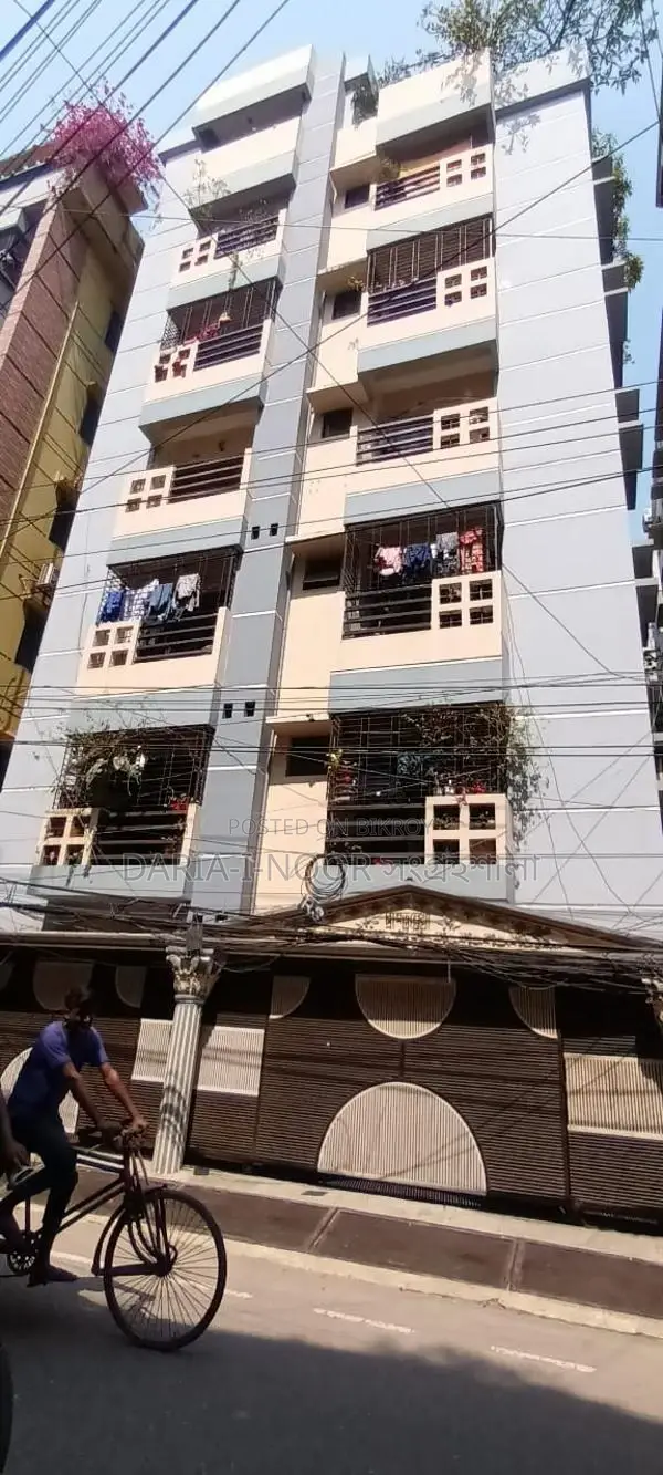 House for sale on 3.5 Katha land in Uttara with an income opportunity of 2.5 Lakhs