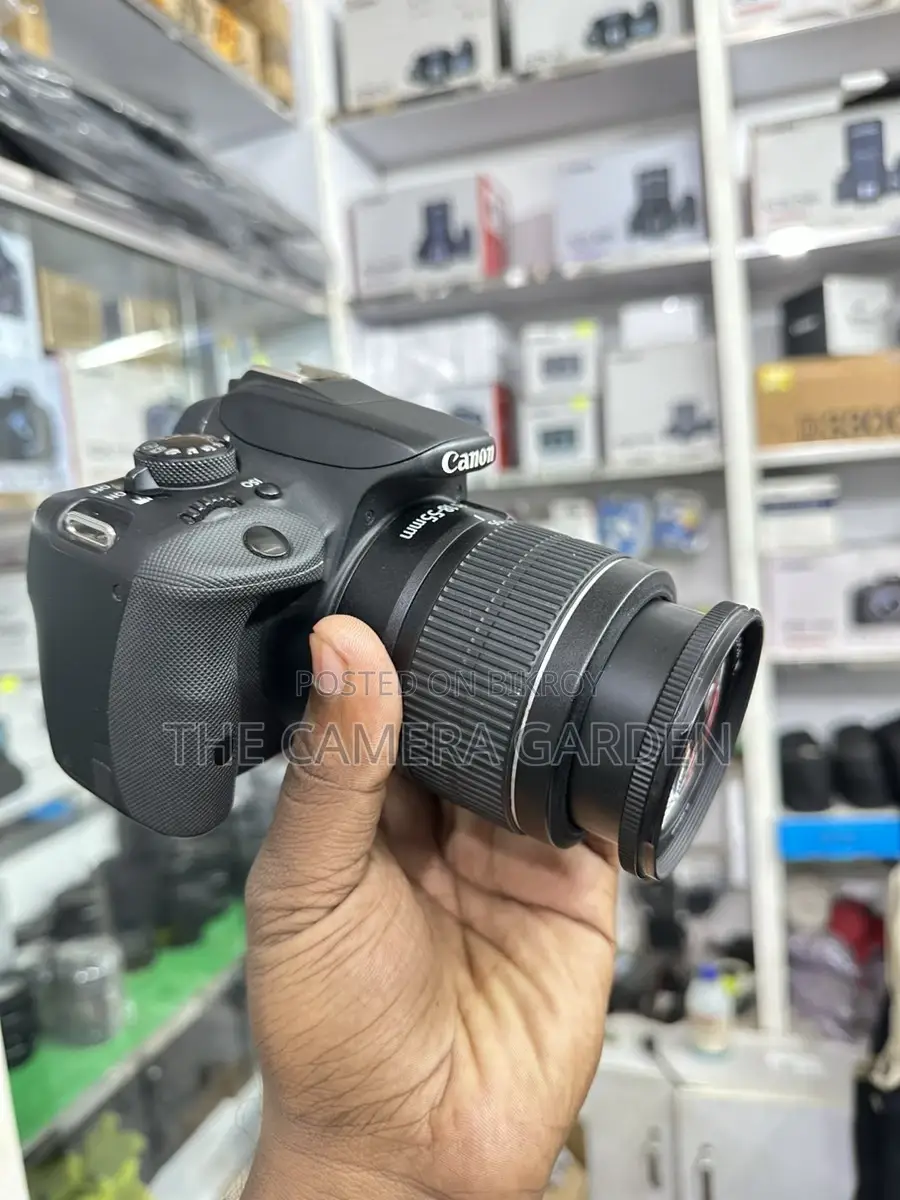 Canon 100d Body with 18-55mm Lens Available