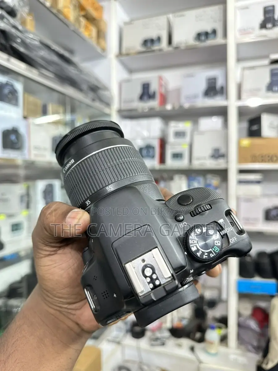 Canon 100d Body with 18-55mm Lens Available