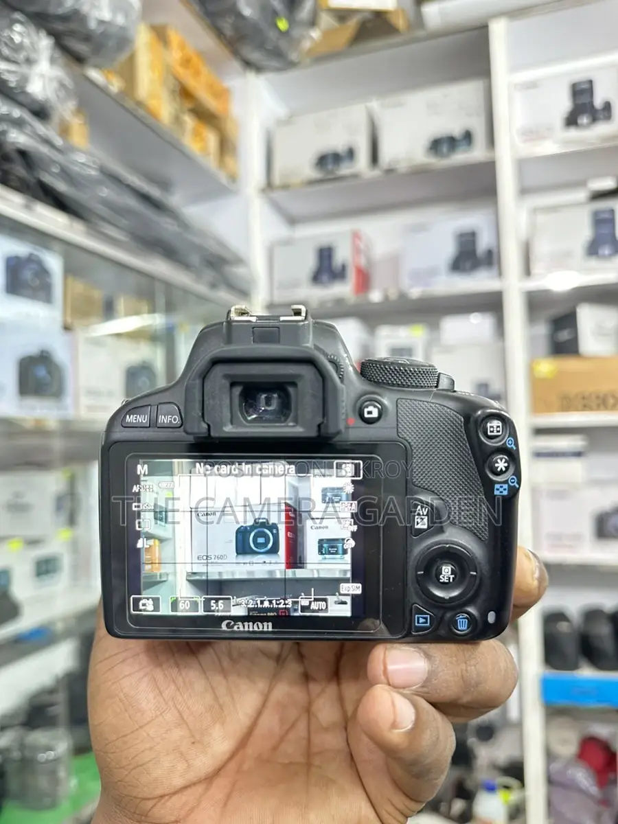 Canon 100d Body with 18-55mm Lens Available