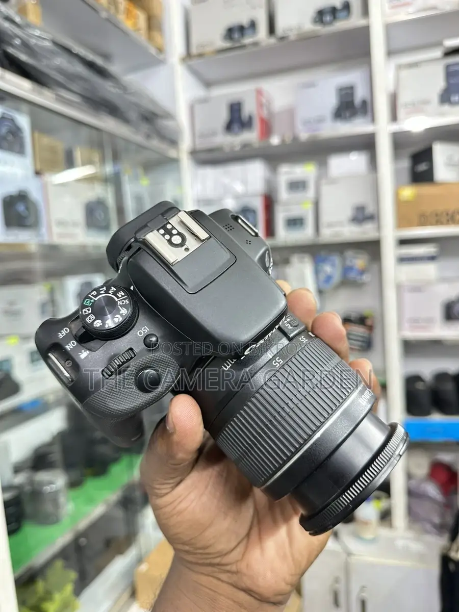 Canon 100d Body with 18-55mm Lens Available