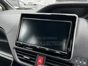 Toyota Noah si wxb non hybrid 2 2020
