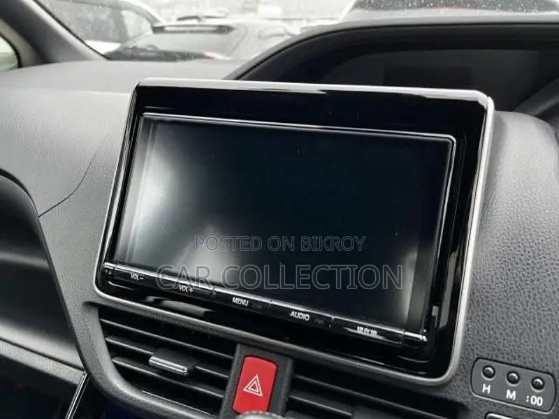 Toyota Noah si wxb non hybrid 2 2020