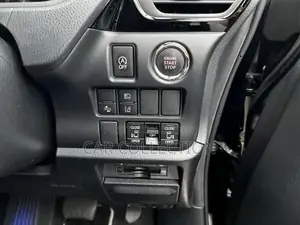 Toyota Noah si wxb non hybrid 2 2020
