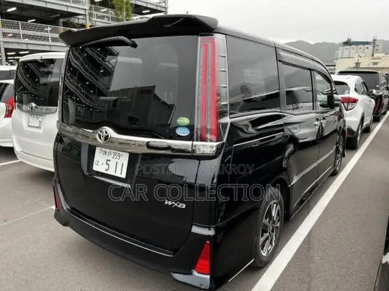Toyota Noah si wxb non hybrid 2 2020