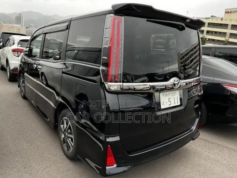 Toyota Noah si wxb non hybrid 2 2020