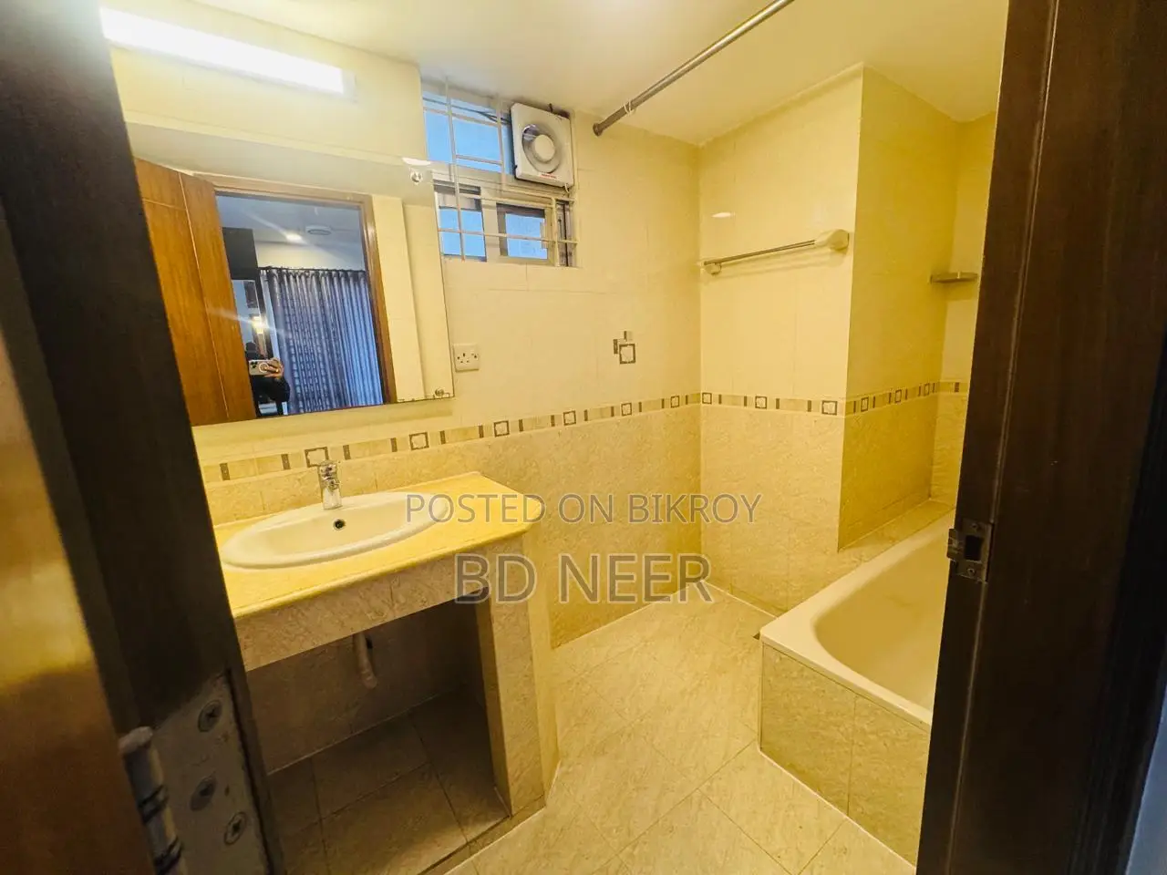 Furnished 3 Bedroom Flat Rent in Gulshan-1