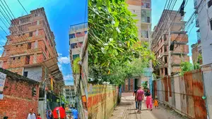বাড্ডায় সুবাস্তু শপিংমল সংলগ্ন প্রায় রেডি ফ্ল্যাট বিক্রয়!