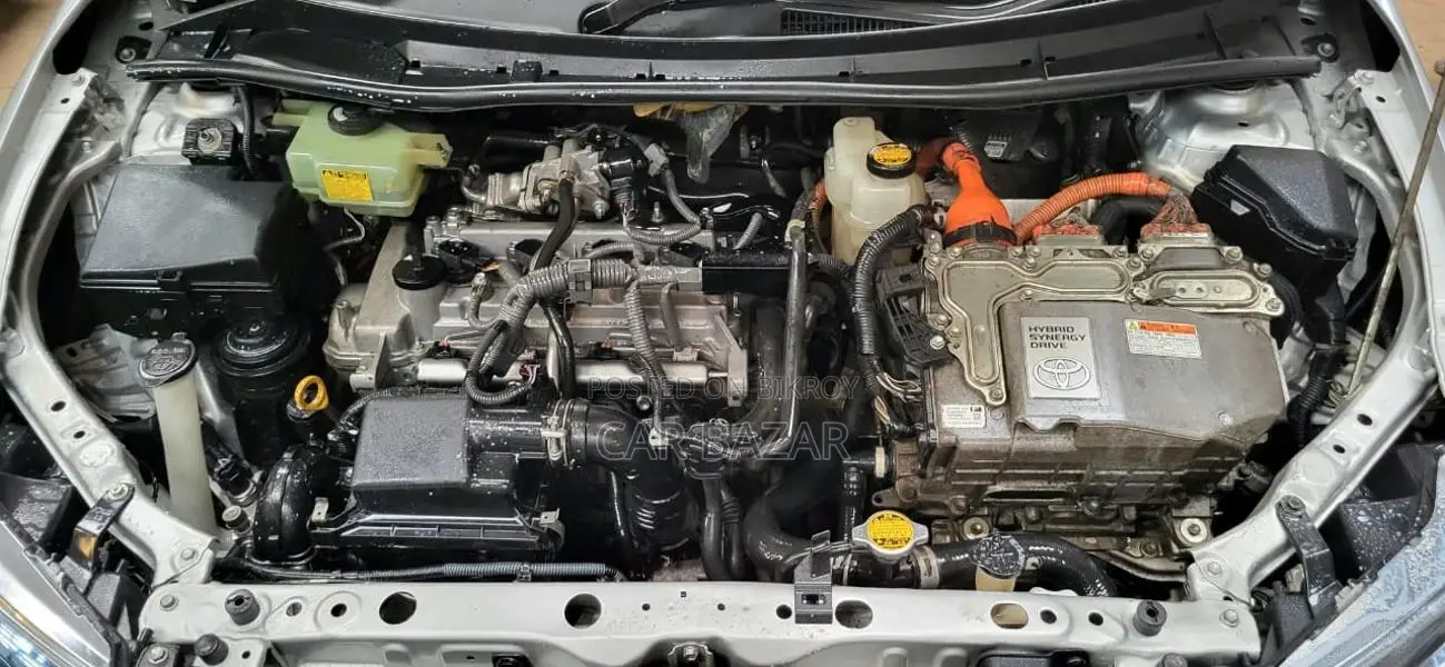 Toyota Fielder X Hid Hybrid 2017